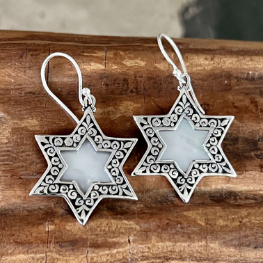 ER 15302 MP-(HANDMADE BALI 925 STERLING SILVER STAR EARRINGS WITH MOTHER OF PEARL)